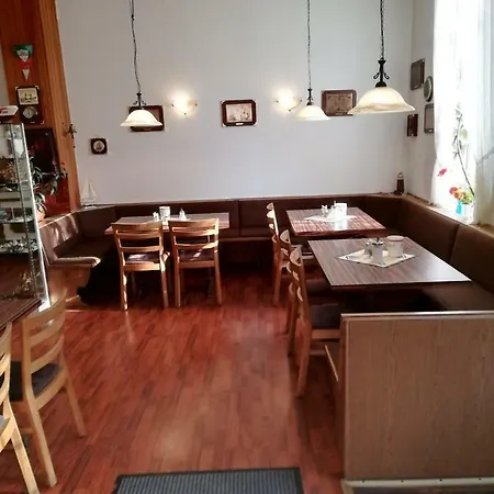哈亨佐尔霍夫酒店 2* 库克斯港